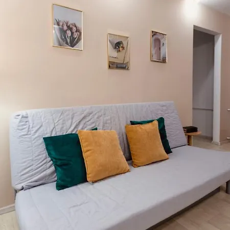 Dreamy Downtown Bliss - National Theatre